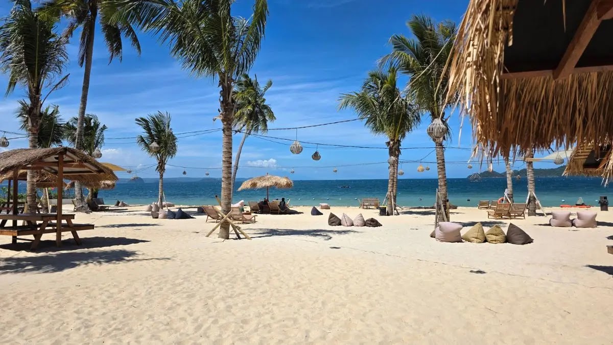 Kyoko beach